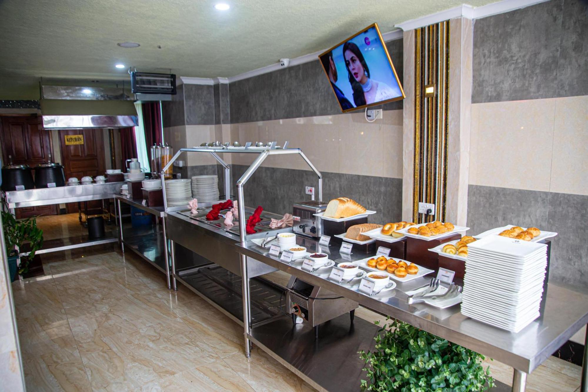Tiffany Diamond Hotels Ltd - Makunganya Dar es Salaam Exterior photo