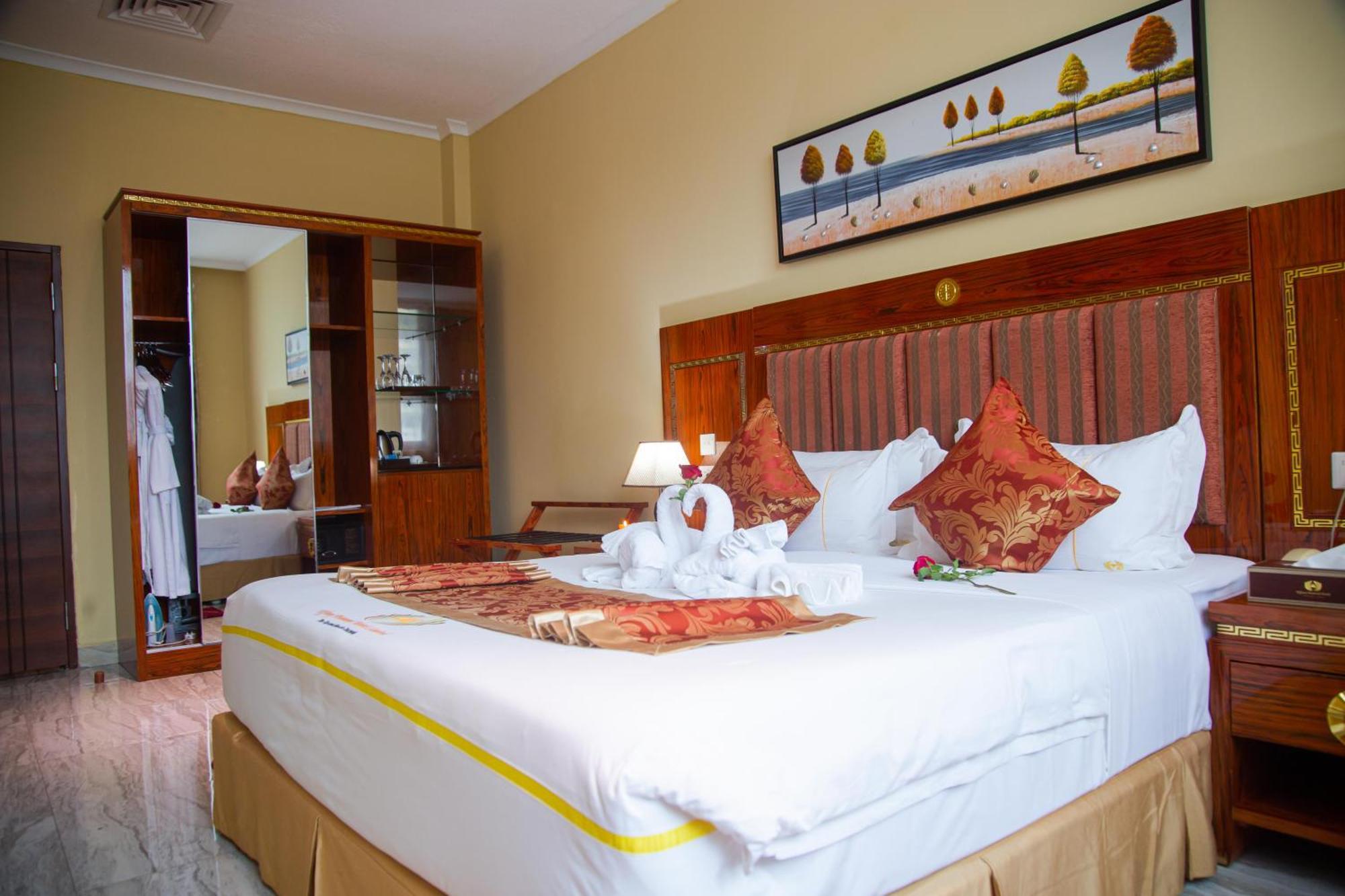 Tiffany Diamond Hotels Ltd - Makunganya Dar es Salaam Exterior photo
